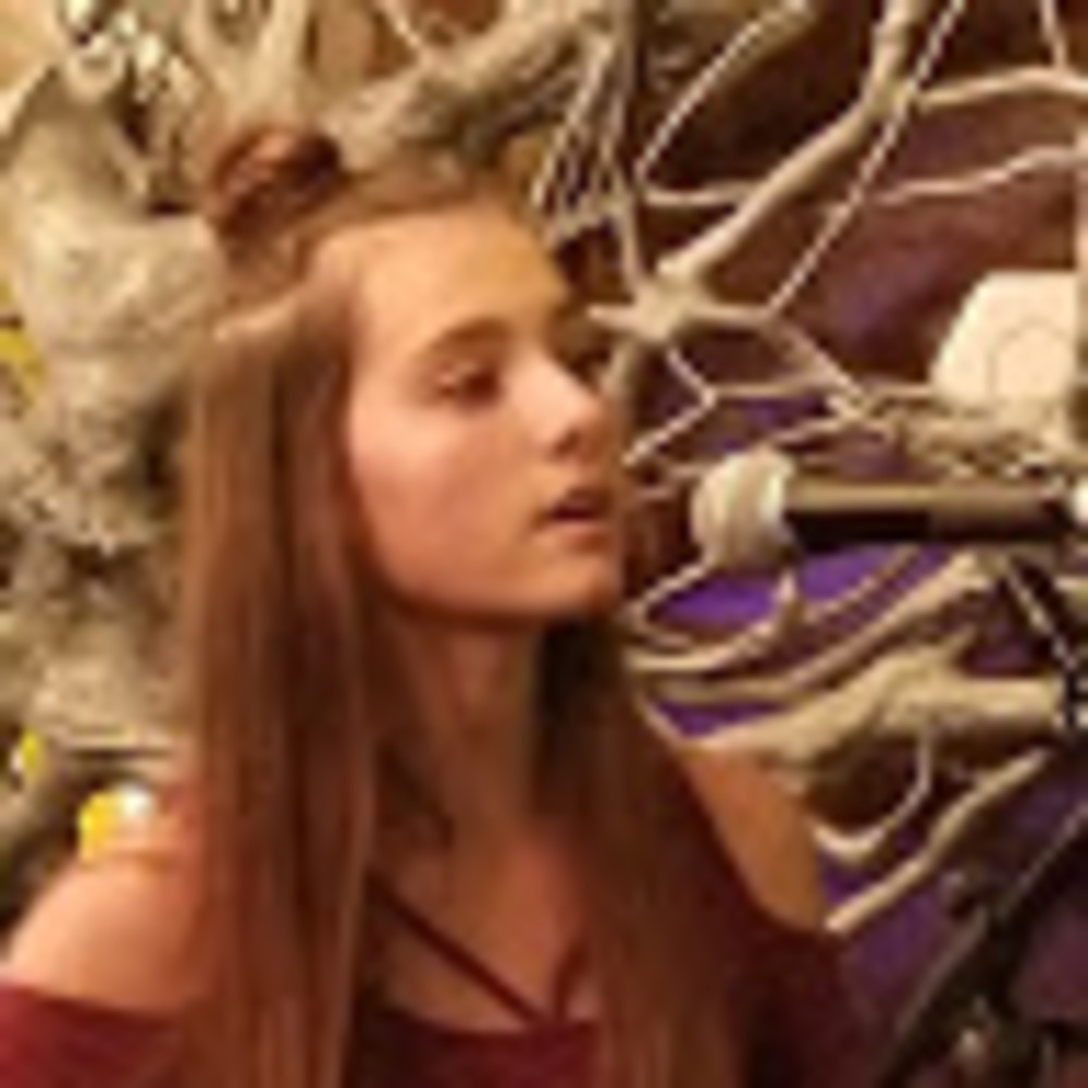 Meet your Posher, Audia